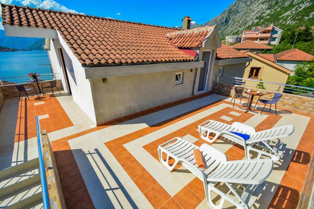 Apartment The Sea Coast Kotor Rum bild