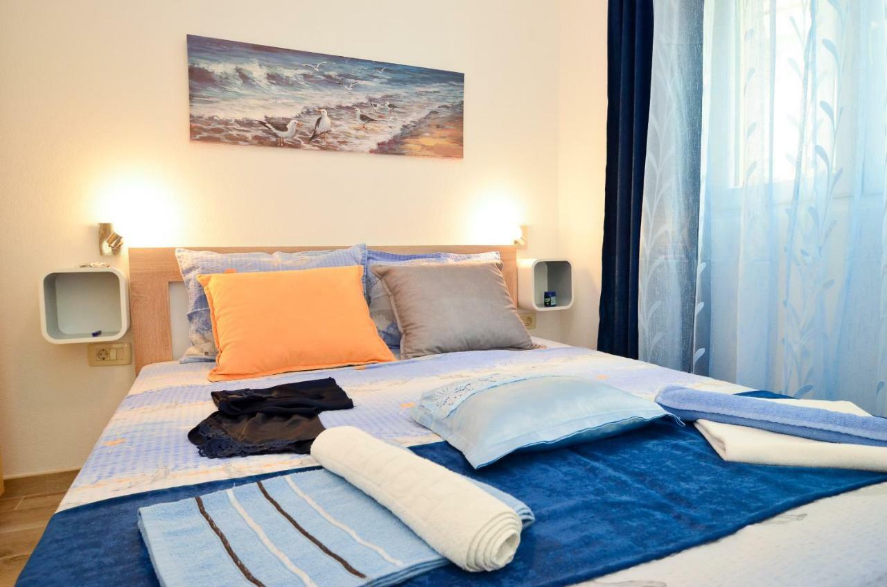 Apartment The Sea Coast Kotor Exteriör bild