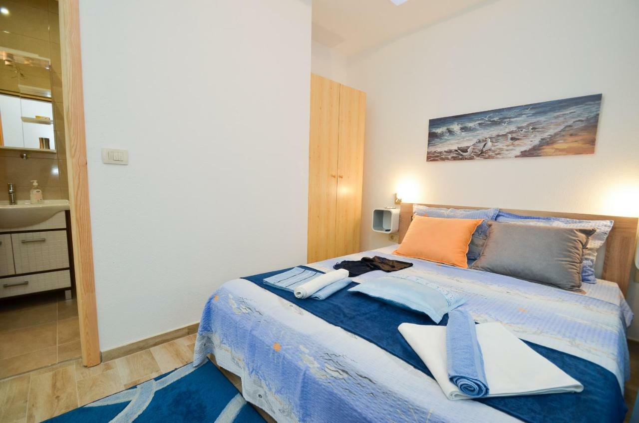 Apartment The Sea Coast Kotor Exteriör bild